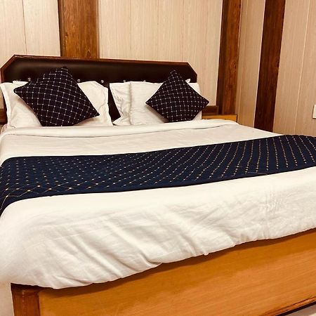 4 U Premium Tapovan Rishikesh Bagian luar foto